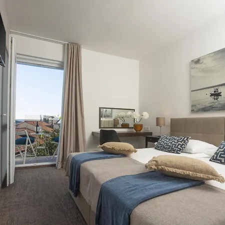 Arausa Hotel 4*